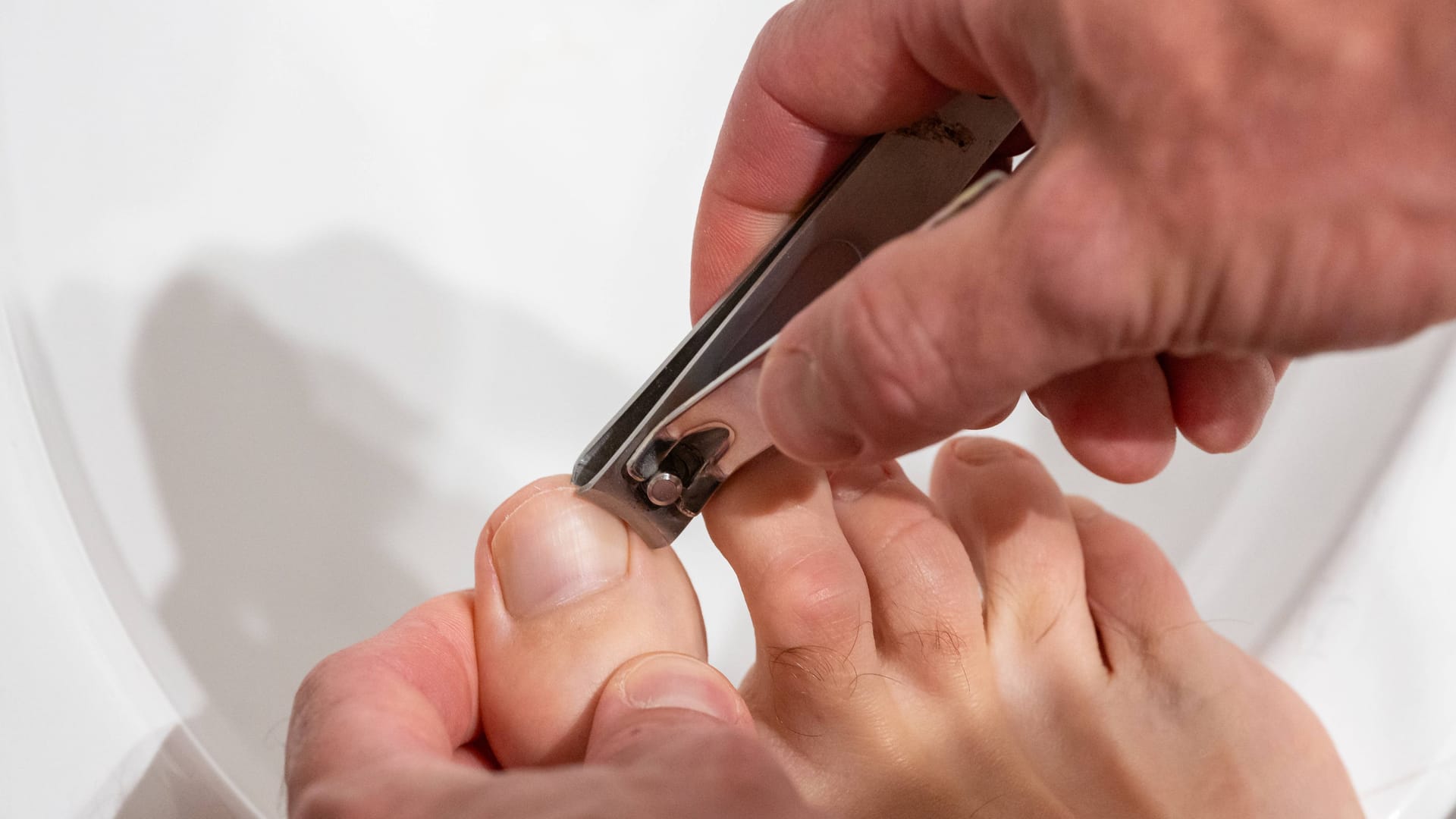 Ein sogenannter Nagelknipser: Das Werkzeug hat seine Nachteile.