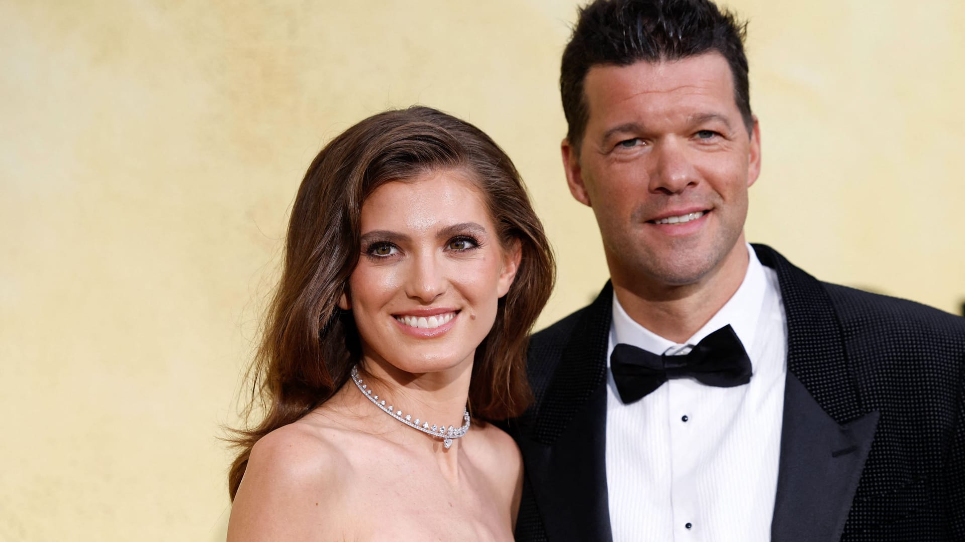 Sophia Schneiderhan und Michael Ballack: Sie posieren gemeinsam in Cannes. Sophia Schneiderhan und Michael Ballack: Sie posieren gemeinsam in Cannes.
