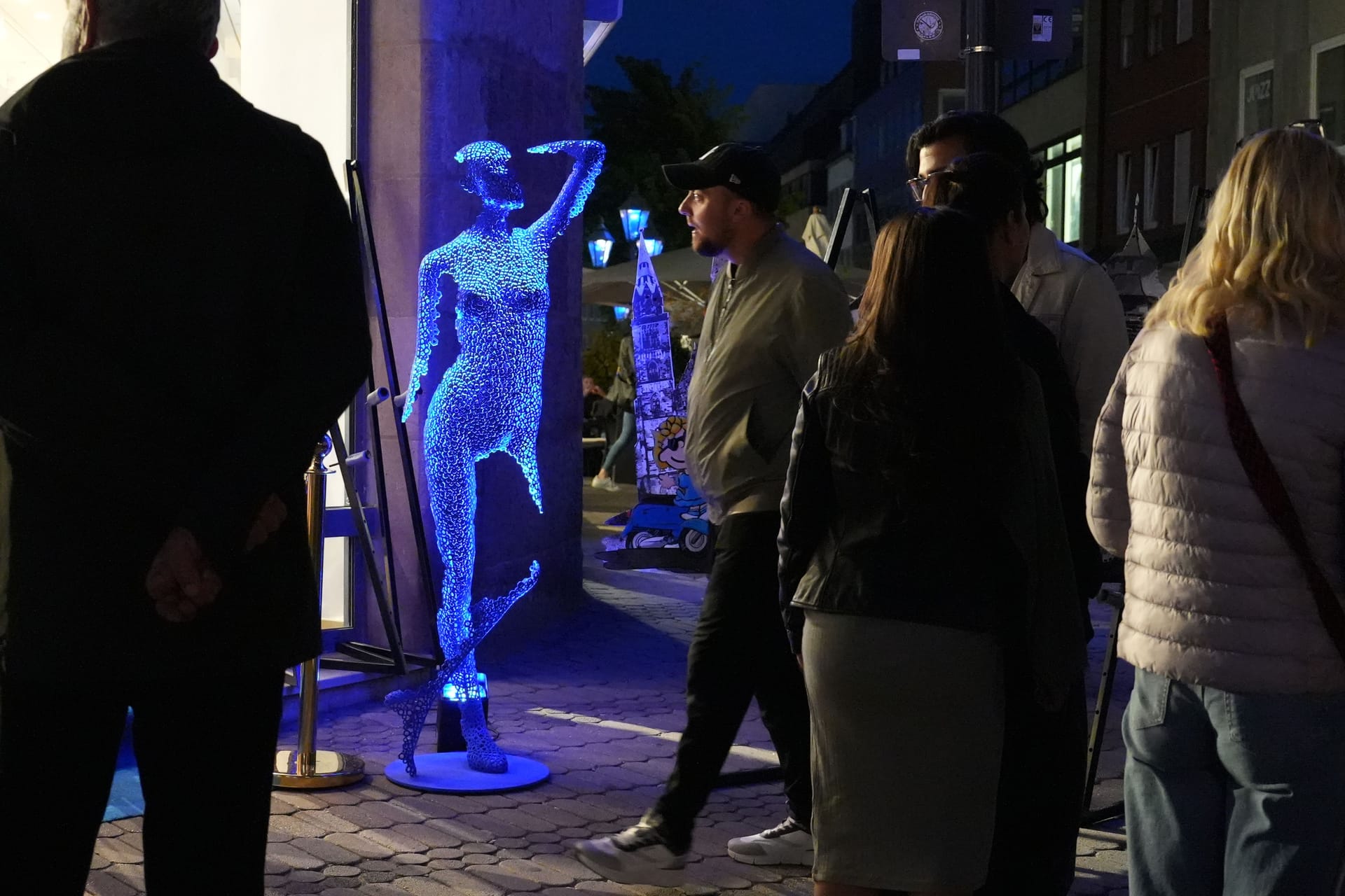Nürnberg in blau gehüllt: Die Blaue Nacht ist und bleibt ein Publikumsmagnet für Kulturinteressierte und darüber hinaus.