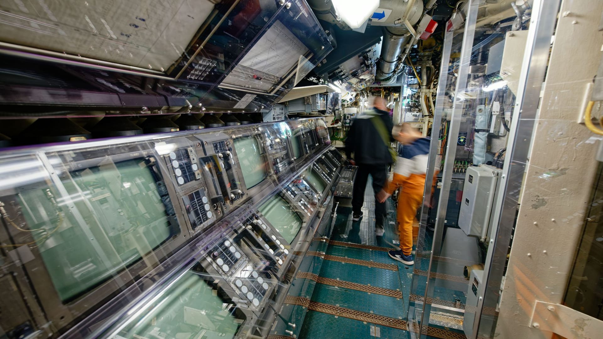 Marine U-Boot U17 öffnet für Besucher