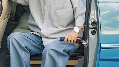 Der Türgriff von Kounatsuri erleichtert den Alltag mit Auto.