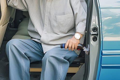 Der Türgriff von Kounatsuri erleichtert den Alltag mit Auto.