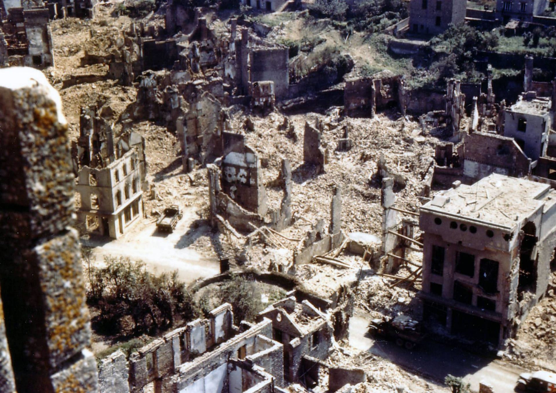 Innenstadt von Berlin im Sommer 1945.
