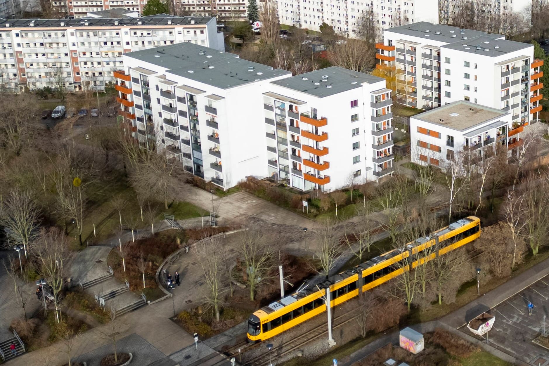 Blick auf den Dresdner Stadtteil Gorbitz, das größte Neubaugebiet von Dresden: Zu den Großvermietern der Wohnungen gehört hier die Vonovia.