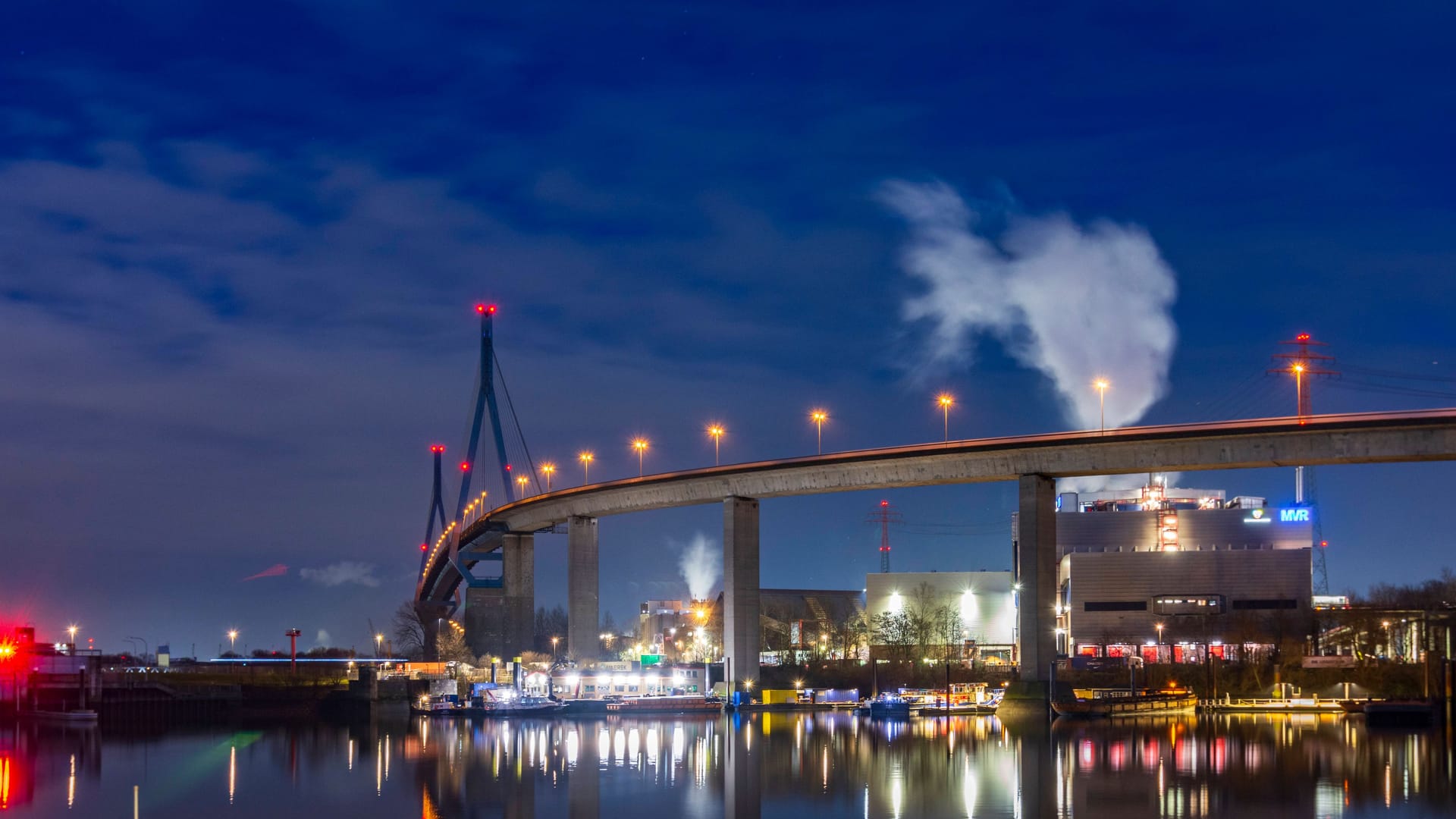 Die Köhlbrandbrücke in Hamburg (Symbolfoto): In den kommenden Wochen wird sie gleich zweimal gesperrt.
