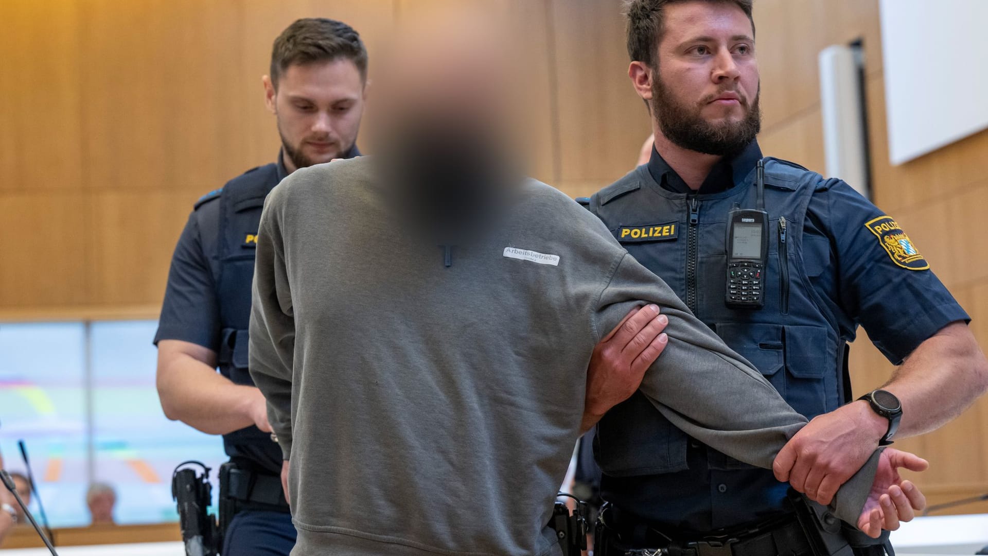 Prozess gegen deutsch-russisches Trio Prozess gegen deutsch-russisches Trio