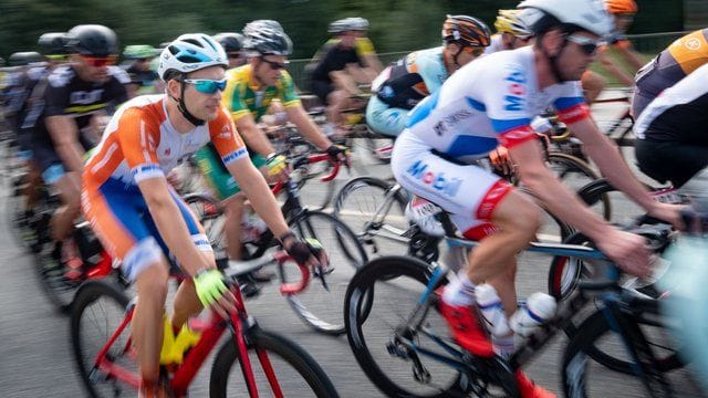 Ein Fahrradrennen (Symbolbild): In Aachen findet bald ein großes Rad-Event statt.