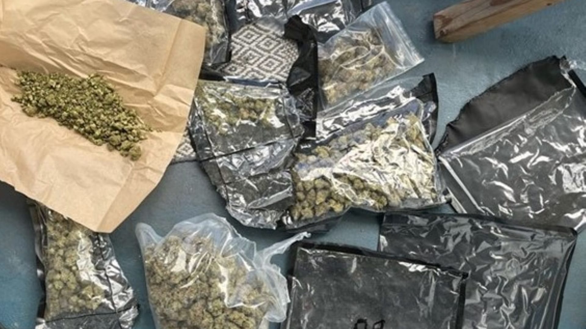 Marihuana, Haschisch und Kokain wurden ebenfalls sichergestellt.