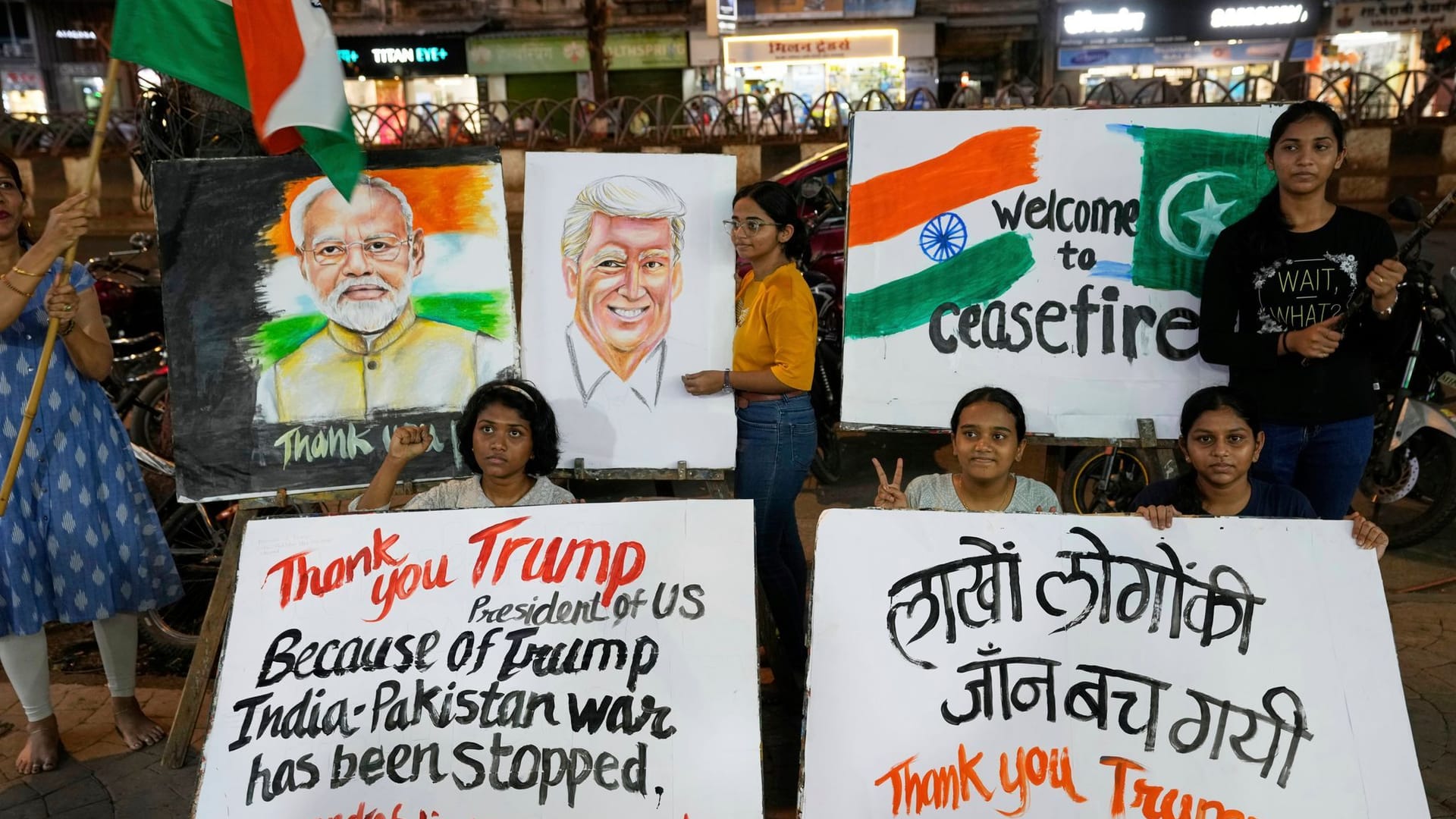 Indien und Pakistan einigen sich auf Waffenruhe Indien und Pakistan einigen sich auf Waffenruhe