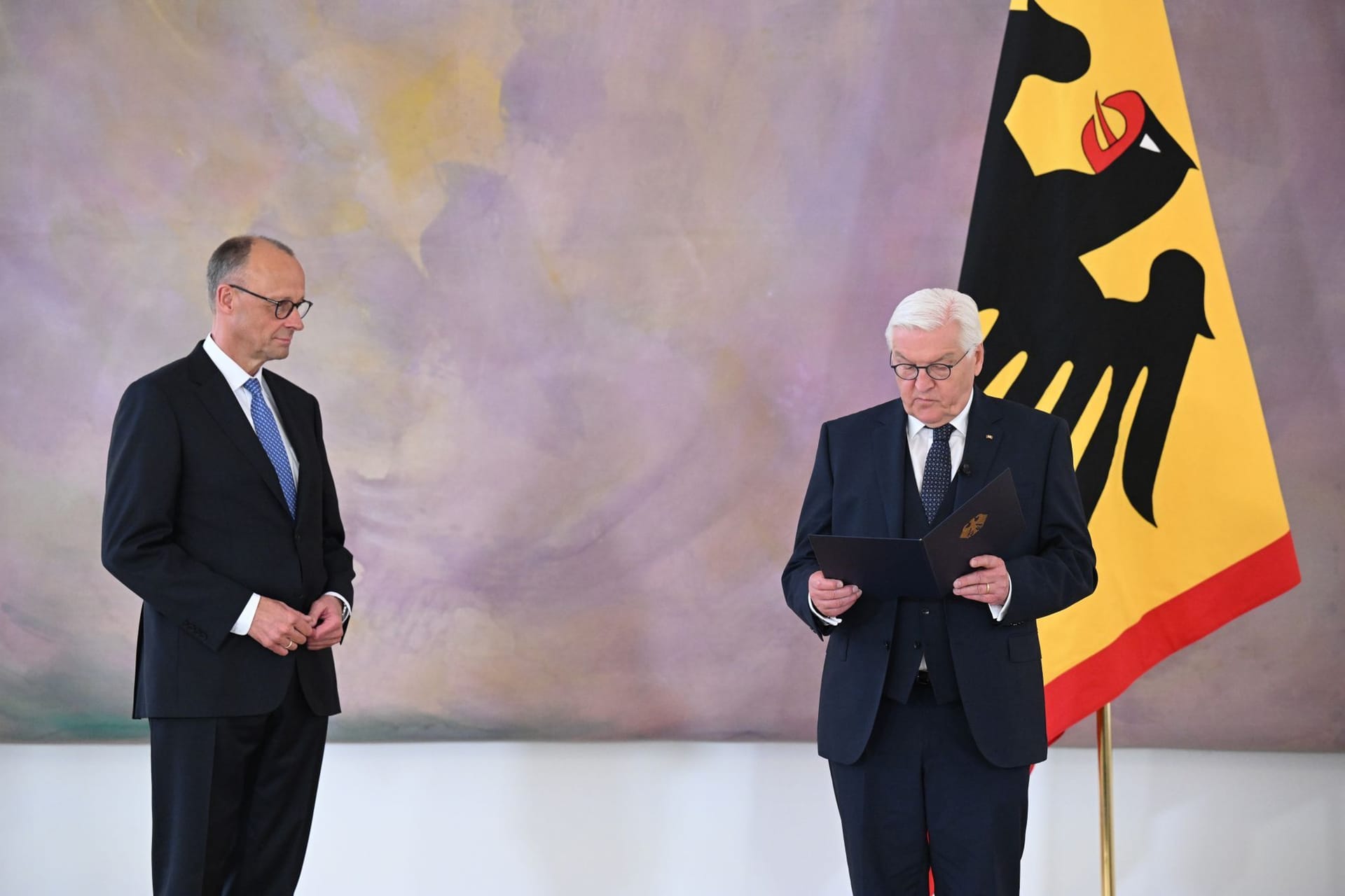 Regierungswechsel - Ernennung des Bundeskanzlers
