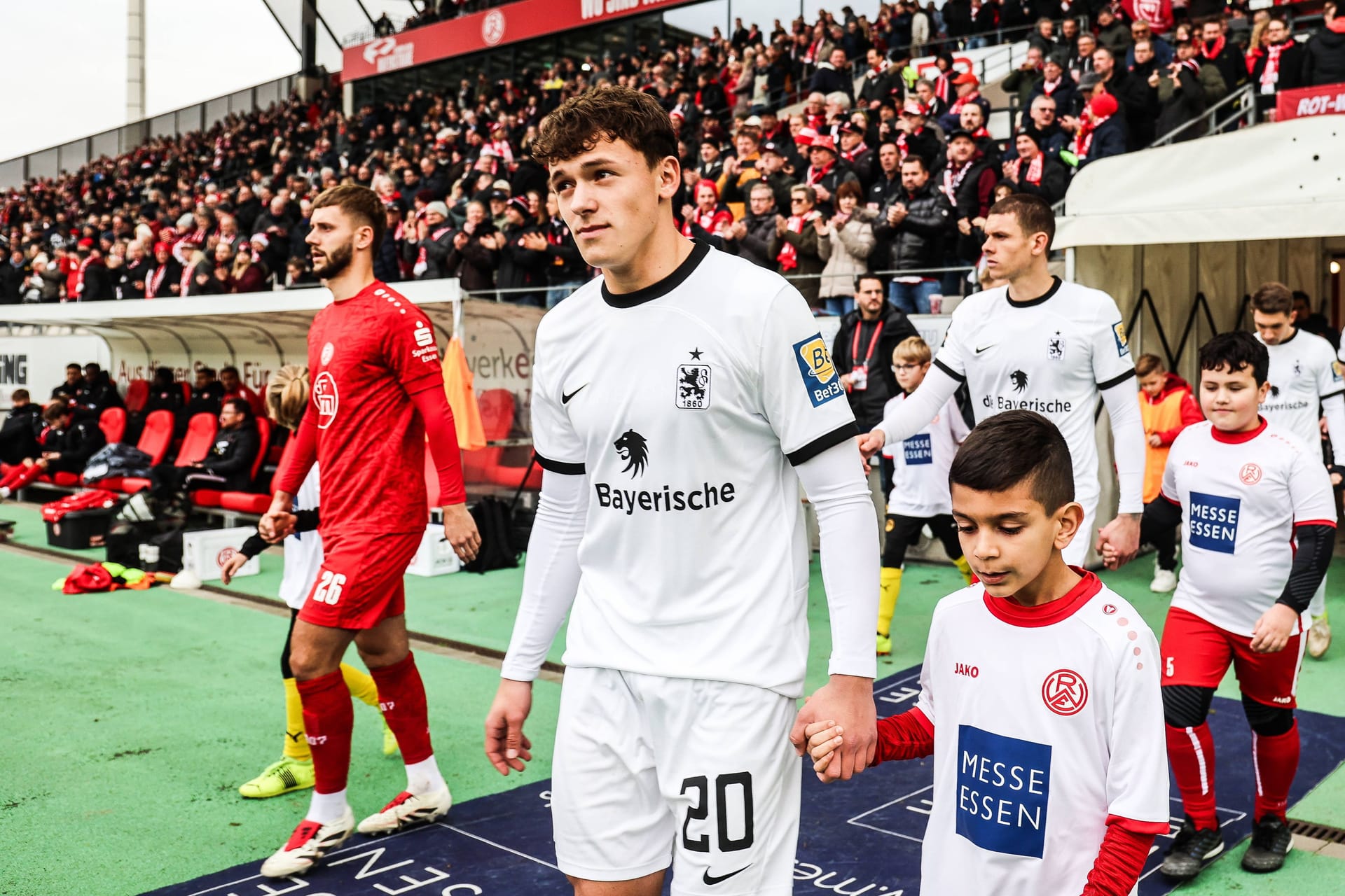 Lukas Reich (Archivbild): In der kommenden Spielzeit wird der 18-Jährige nicht mehr das Trikot von 1860 tragen. Lukas Reich (Archivbild): In der kommenden Spielzeit wird der 18-Jährige nicht mehr das Trikot von 1860 tragen.