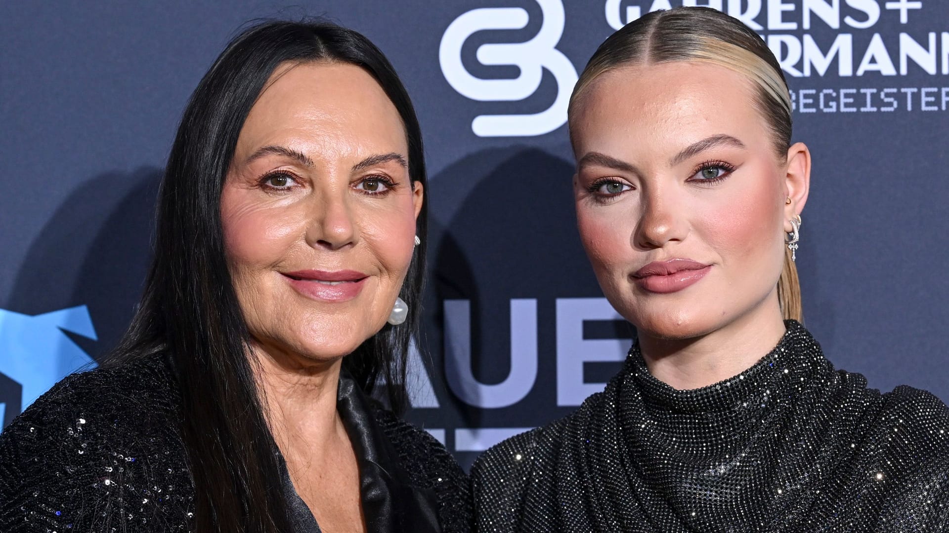 Natascha und Cheyenne Ochsenknecht: Die Mutter steht ihrer Tochter bei.