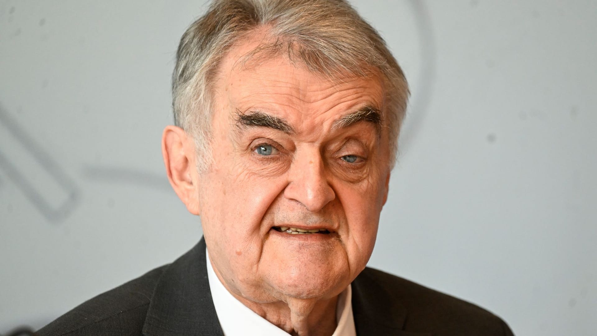 Herbert Reul (CDU), Innenminister von Nordrhein-Westfalen Herbert Reul (CDU), Innenminister von Nordrhein-Westfalen