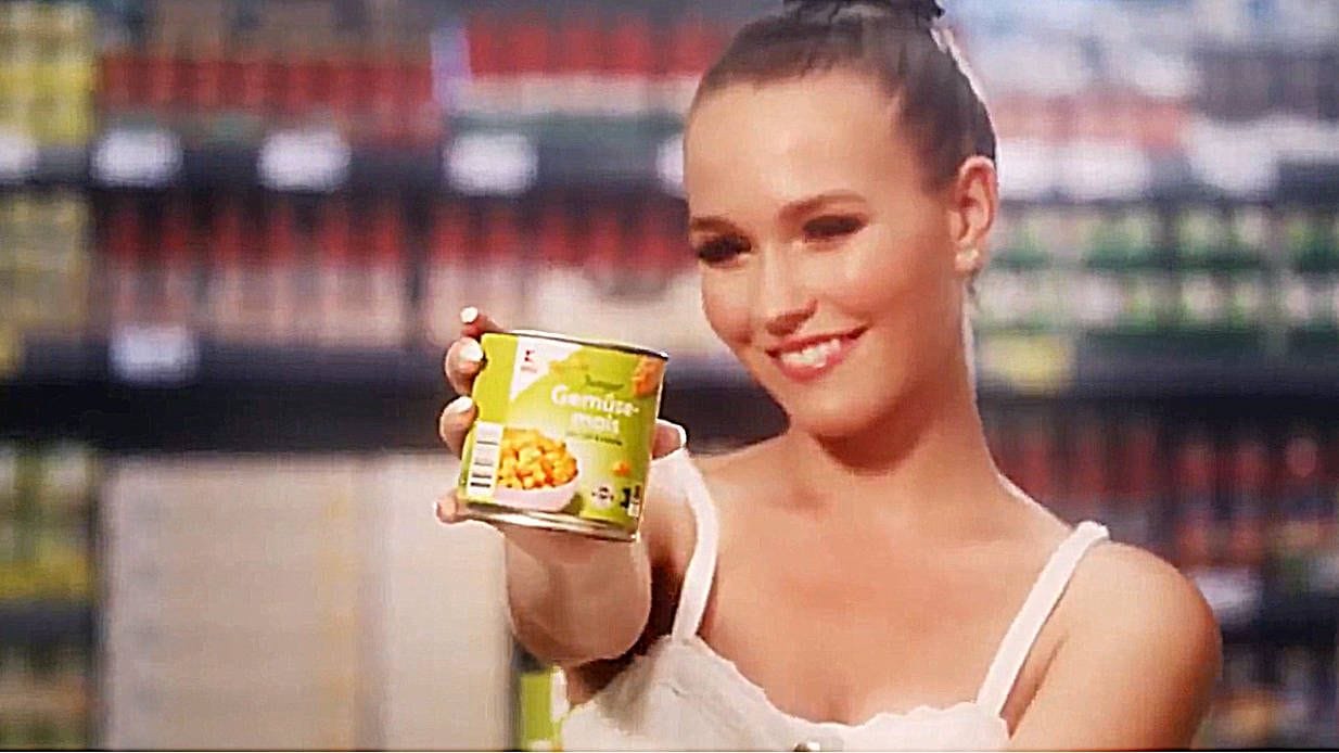 Im Jahr 2020 machte Wendler-Freundin Laura Müller noch Werbung für Kaufland. Dann kam die Coronakrise und die Werbekunden distanzierten sich.