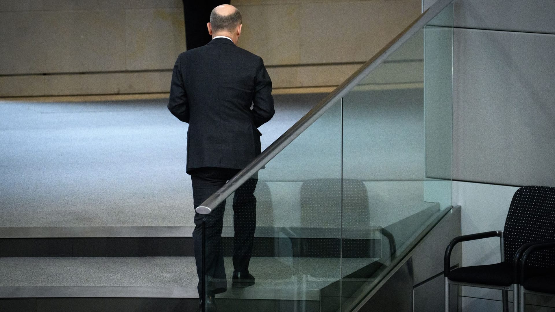Bundestag - Sondersitzung zur Grundgesetzänderung