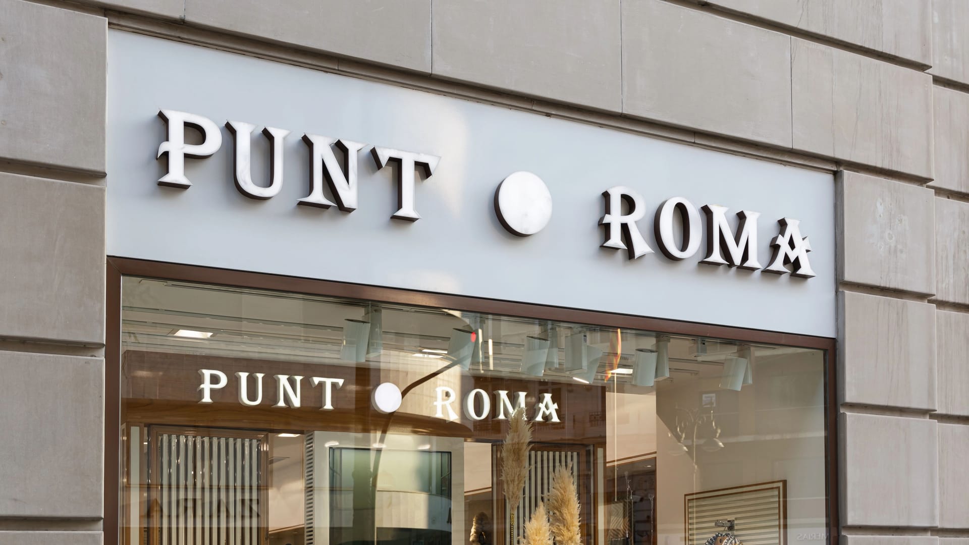 VALENCIA, SPAIN - JANUARY 03, 2022: Punt Roma is a Spanish women's clothing fashion brand