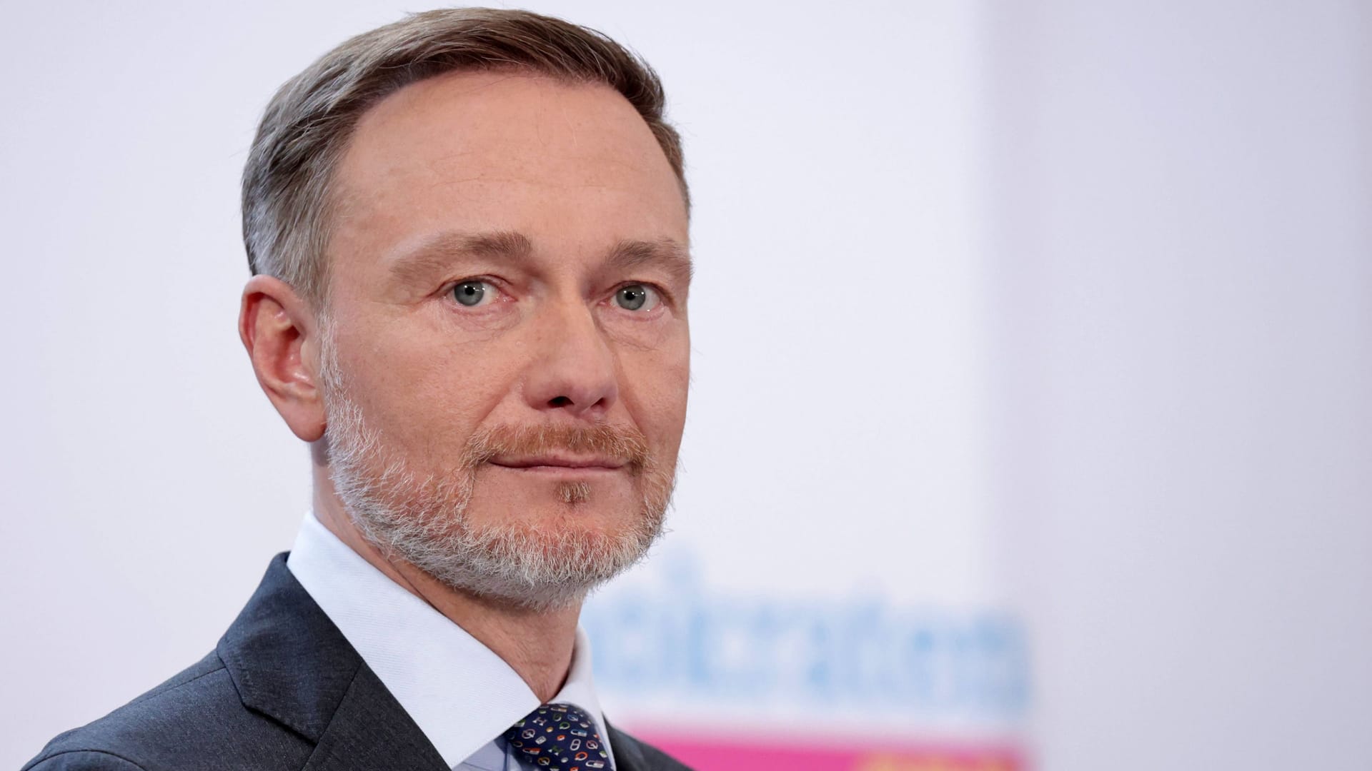 Christian Lindner: Er fehlte beim Zapfenstreich für Olaf Scholz.