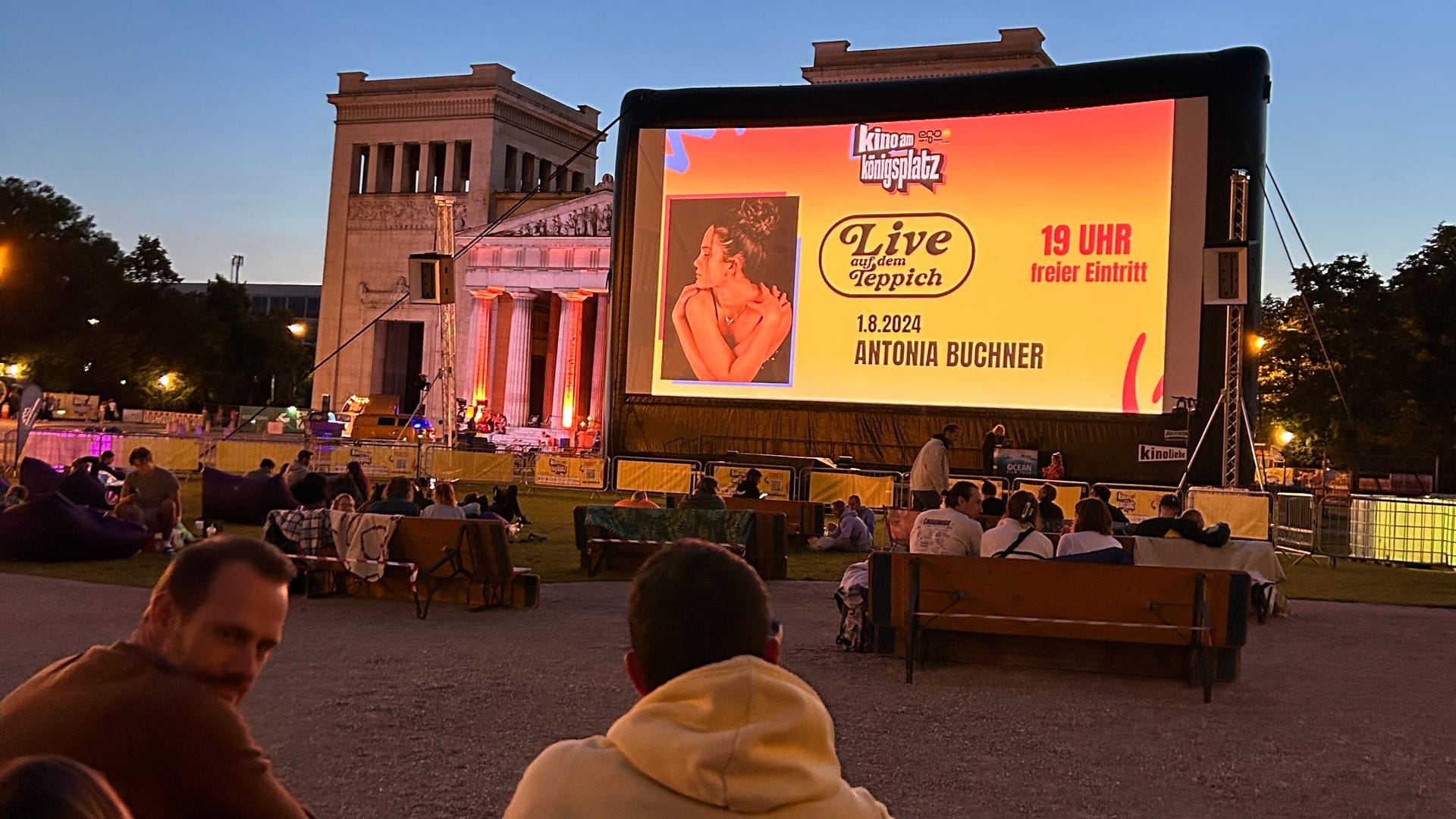 Das Kino am Königsplatz im Jahr 2024: Vor Ort können Besucher Getränke kaufen.