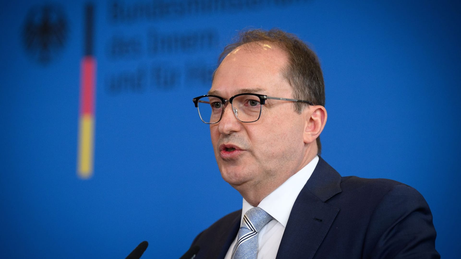Bundesinnenminister zur Situation an den Grenzen Bundesinnenminister zur Situation an den Grenzen
