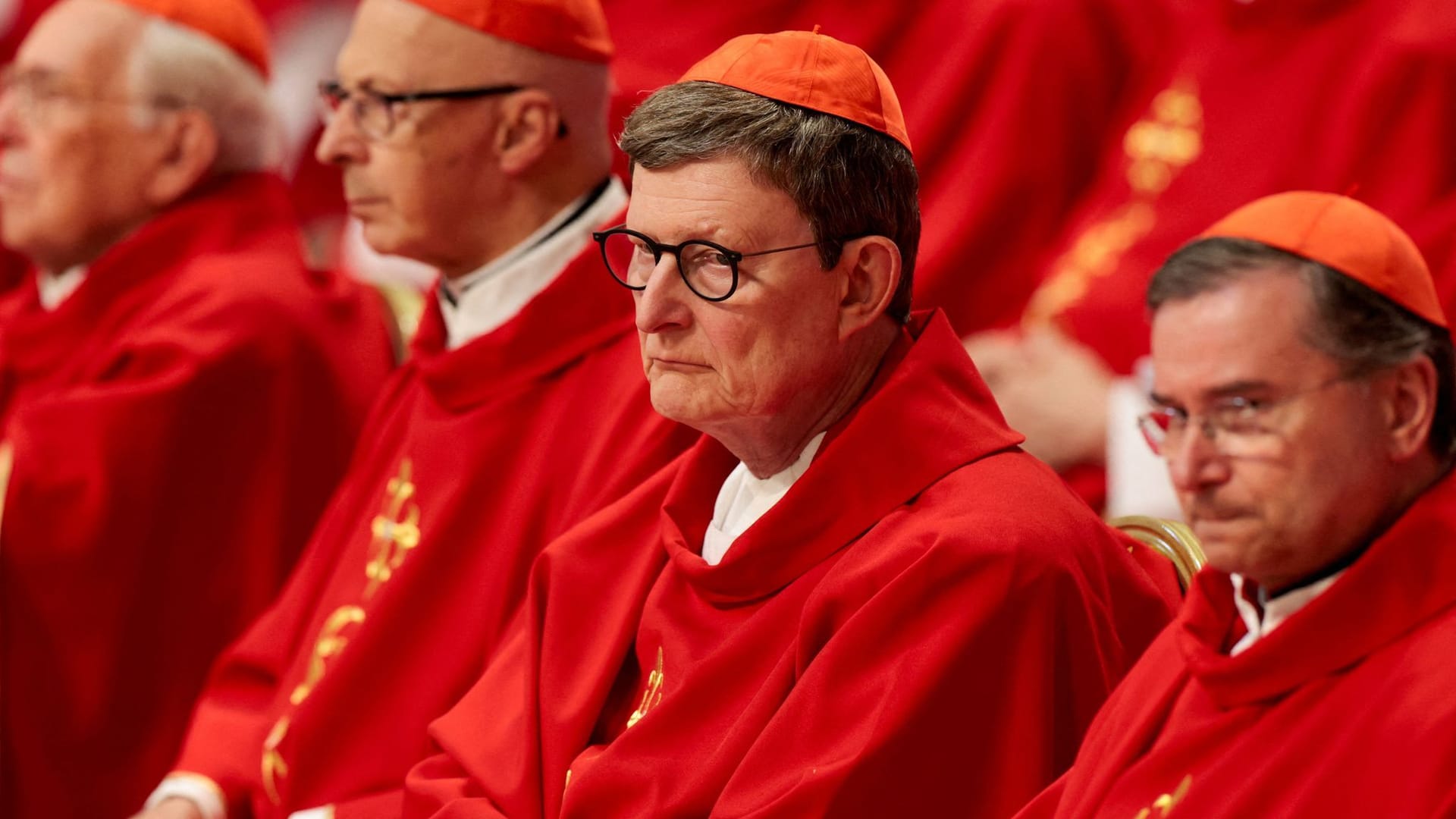 Der Kölner Kardinal Rainer Maria Woelki während einer Messe in Rom: Woelki ist zur Wahl eines neuen Papstes angereist.