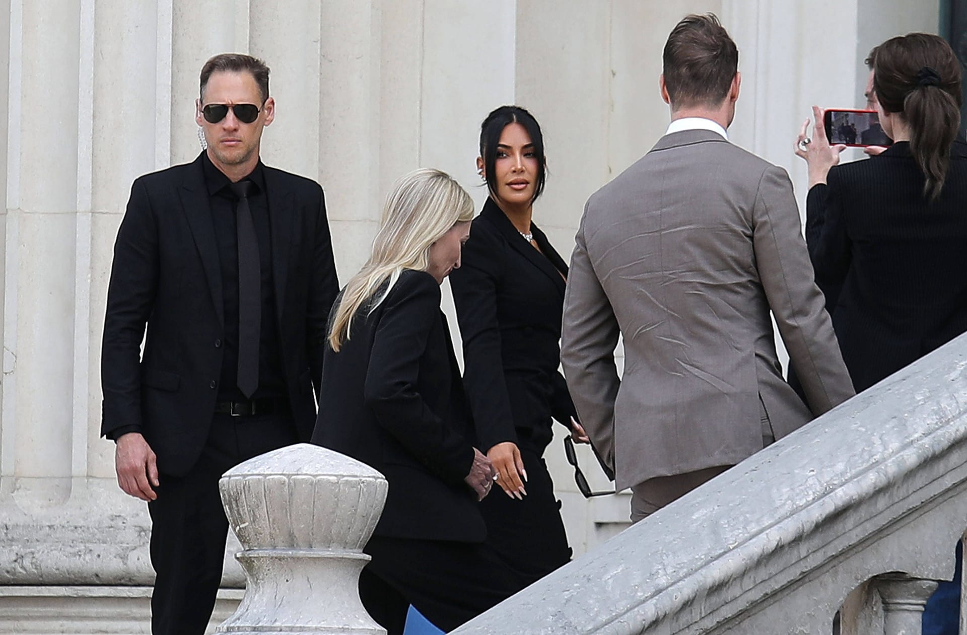 Kim Kardashian erschien am Dienstag vor Gericht in Paris.