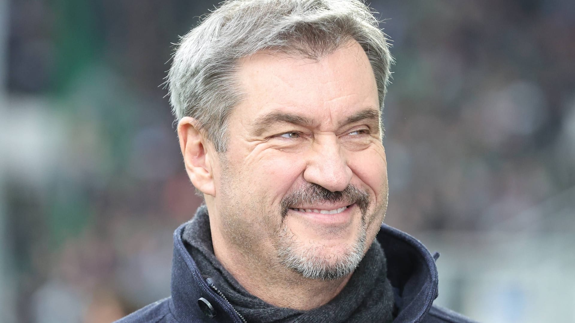Markus Söder im Stadion (Archivbild): Der bayrische Ministerpräsident ist bekennender Fan des 1. FC Nürnberg. Markus Söder im Stadion (Archivbild): Der bayrische Ministerpräsident ist bekennender Fan des 1. FC Nürnberg.