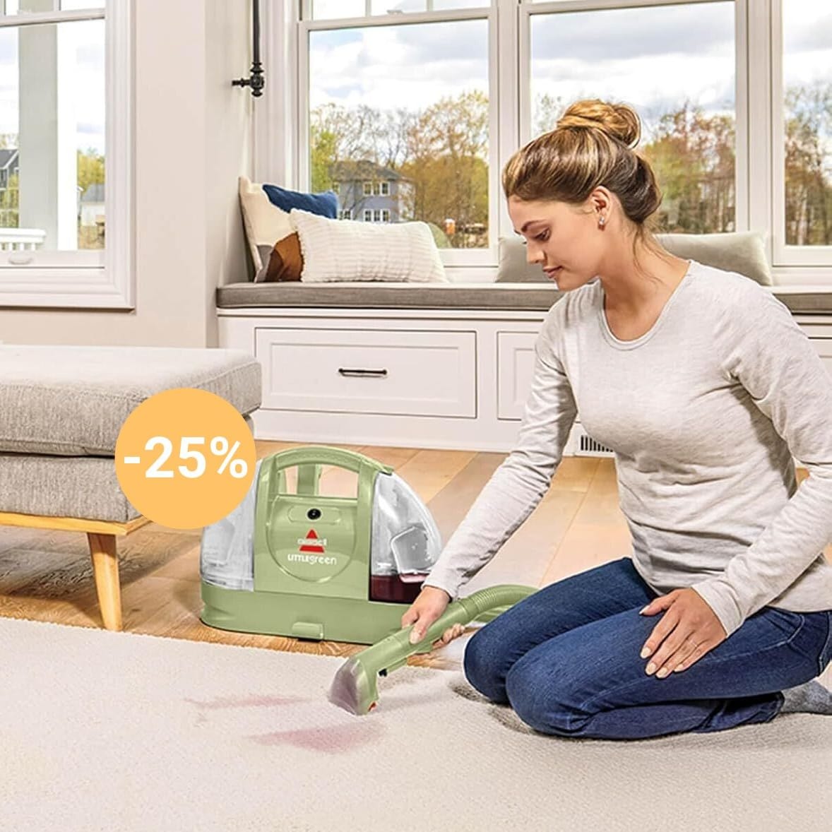 Amazon-Angebot: Mit dem handlichen Bissell-Polsterreiniger gehören Flecken und Verschmutzungen der Vergangenheit an.