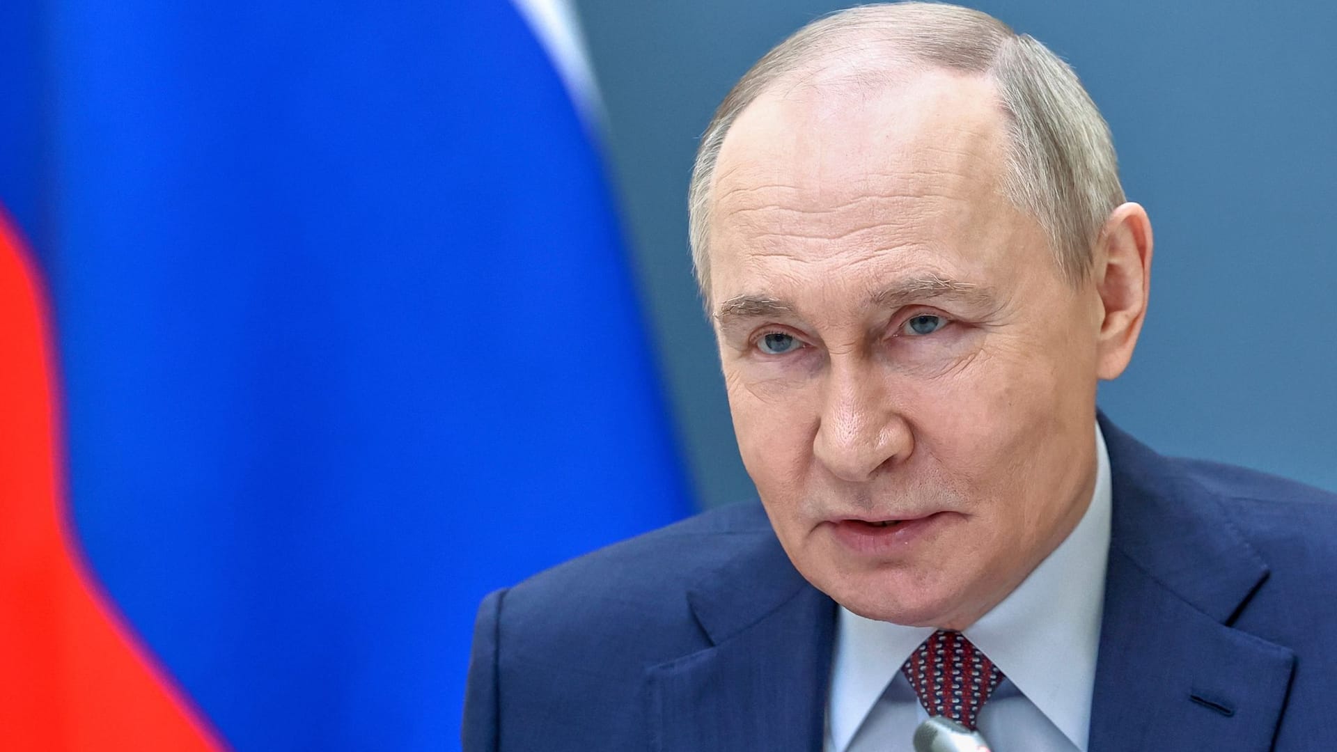 Präsident Putin beim Wirtschaftstreffen Präsident Putin beim Wirtschaftstreffen