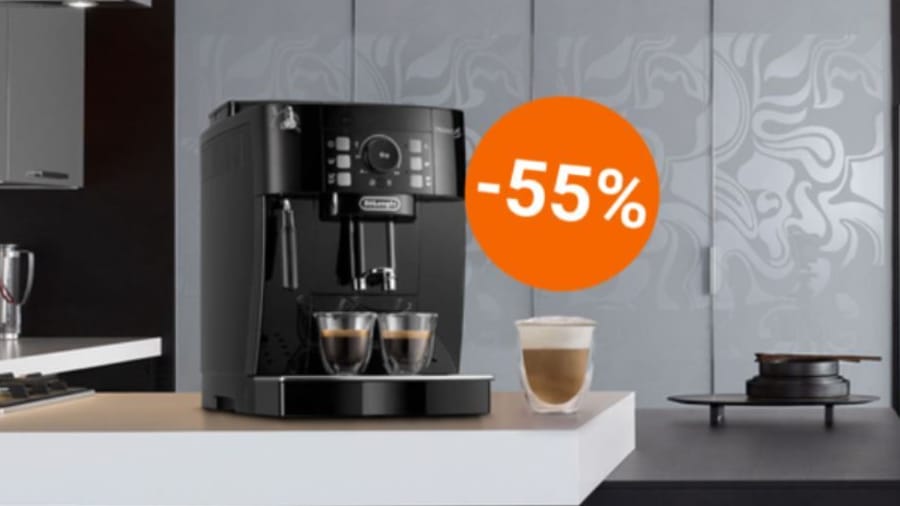 Jetzt zugreifen: Der De'Longhi-Kaffeevollautomat ist derzeit im Aldi-Onlineshop um über 50 Prozent reduziert.