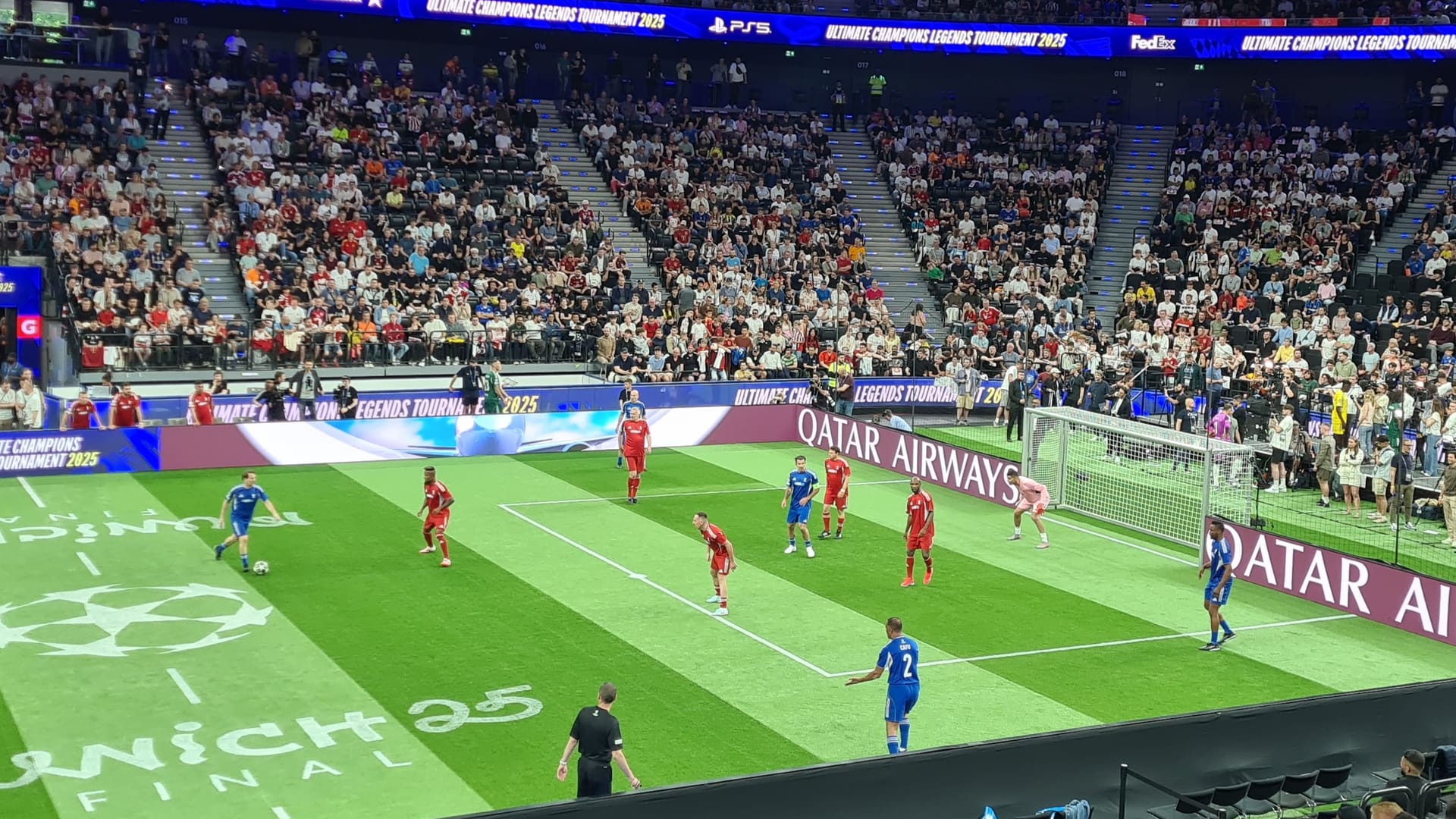 Namhaftes Line-Up: Beim Legendenturnier im SAP Garden zaubern die Weltstars früherer Zeiten auf dem Kleinfeld.