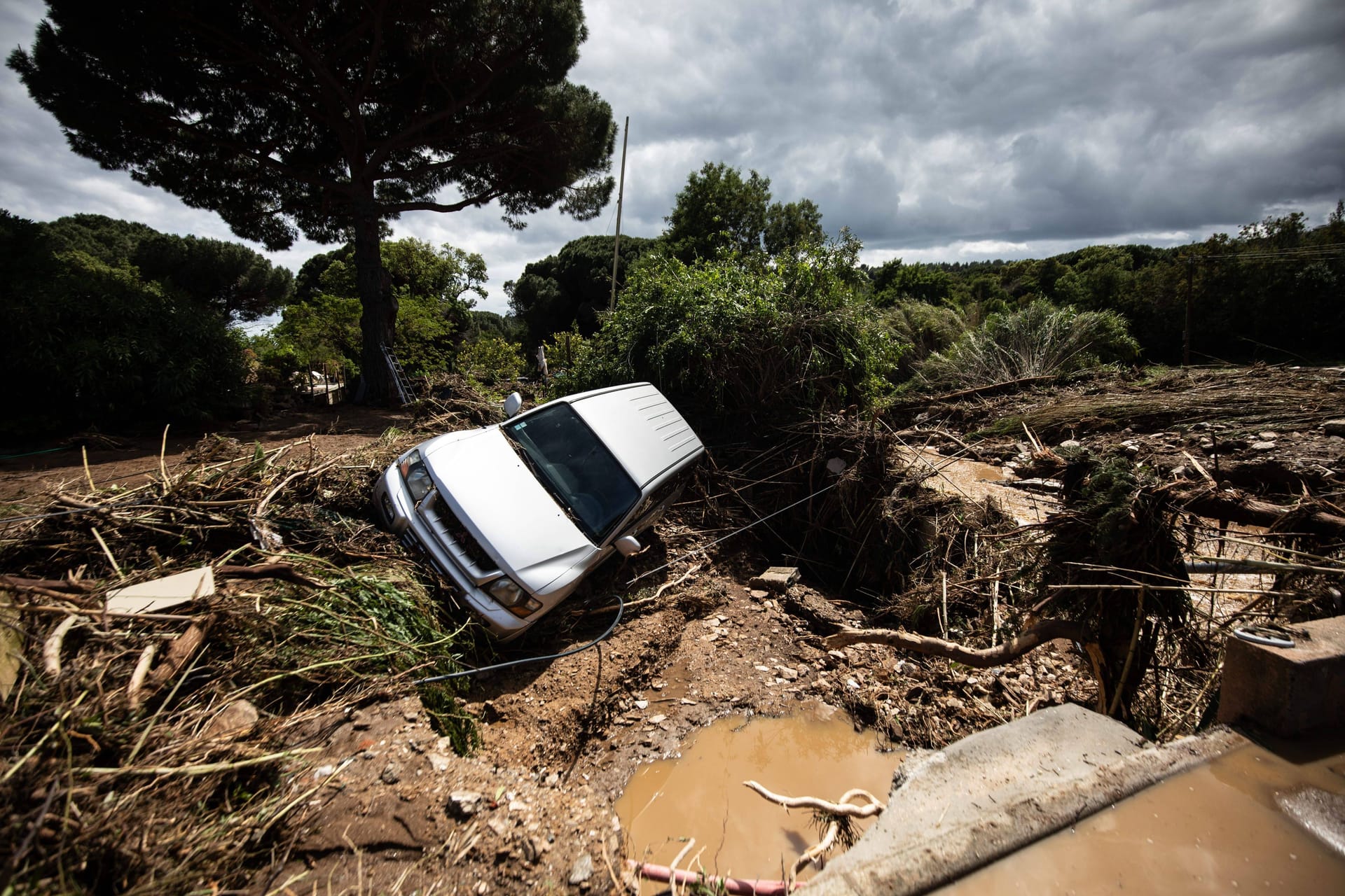Schäden nach heftigen Gewittern in Frankreich: Die Unwetter verlagern sich weiter in Richtung Mittelmeerraum.