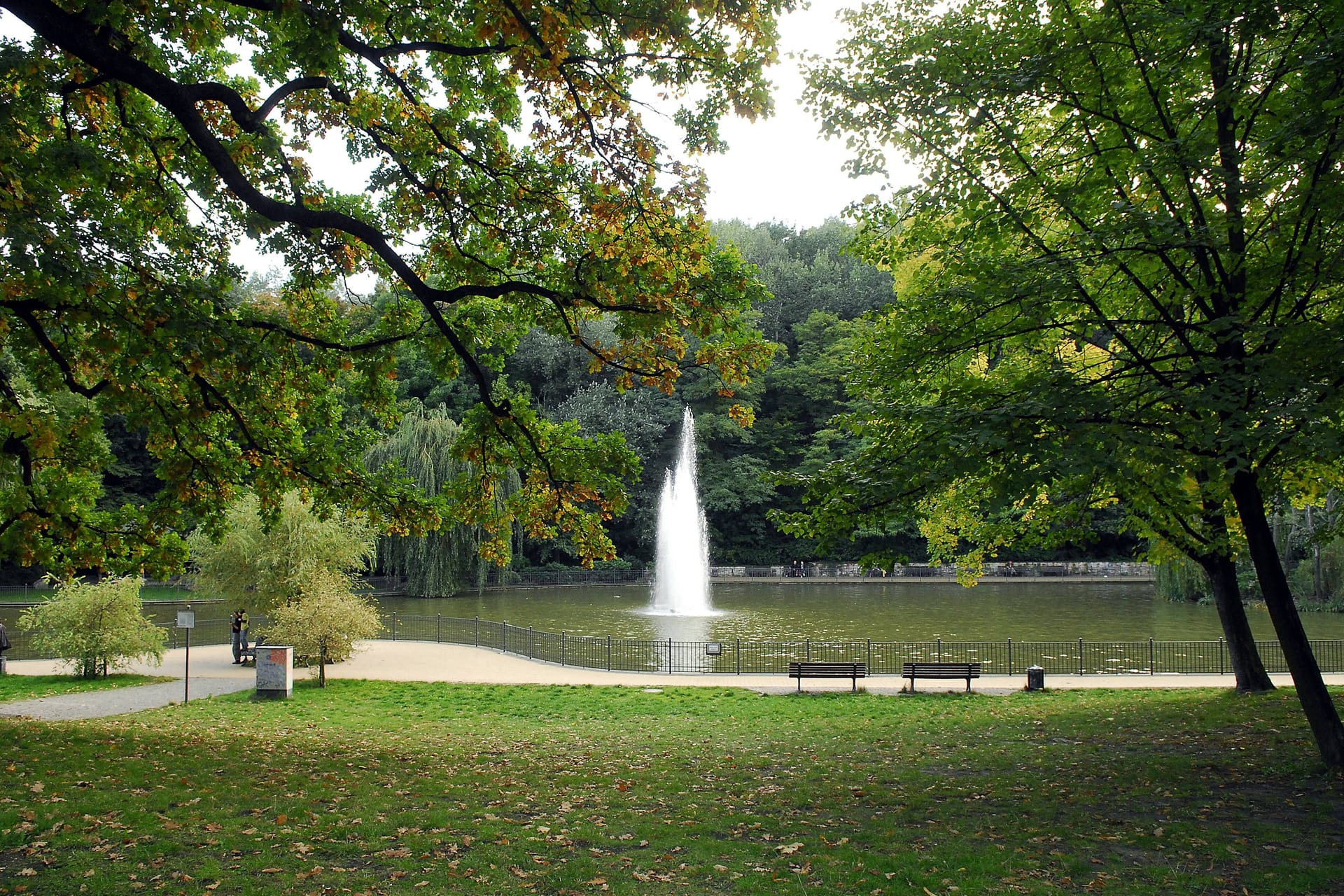 Blick auf den Volkspark in Friedrichshain (Archivbild).