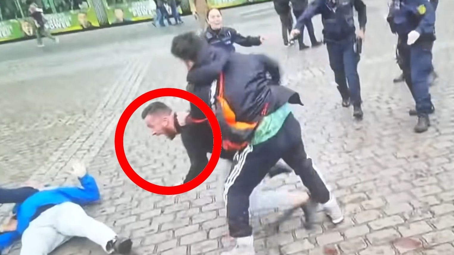 Youssuf Hanesh: Weil ihn ein anderer Zeuge behinderte, konnte er den Messerangreifer in Mannheim nicht länger festhalten und wurde selbst durch Stiche schwer verletzt.