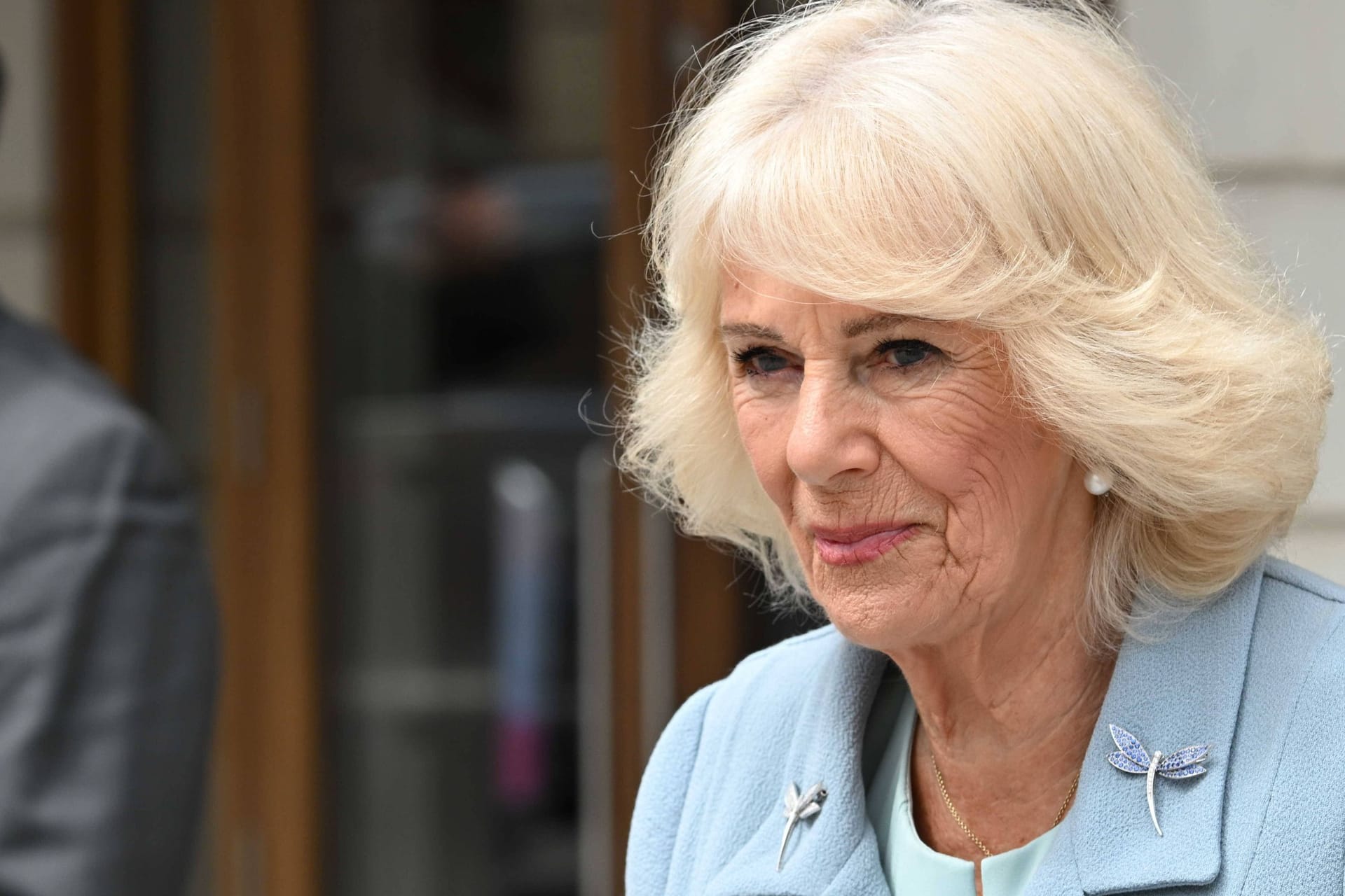 Königin Camilla: Die Britin mag Hunde.
