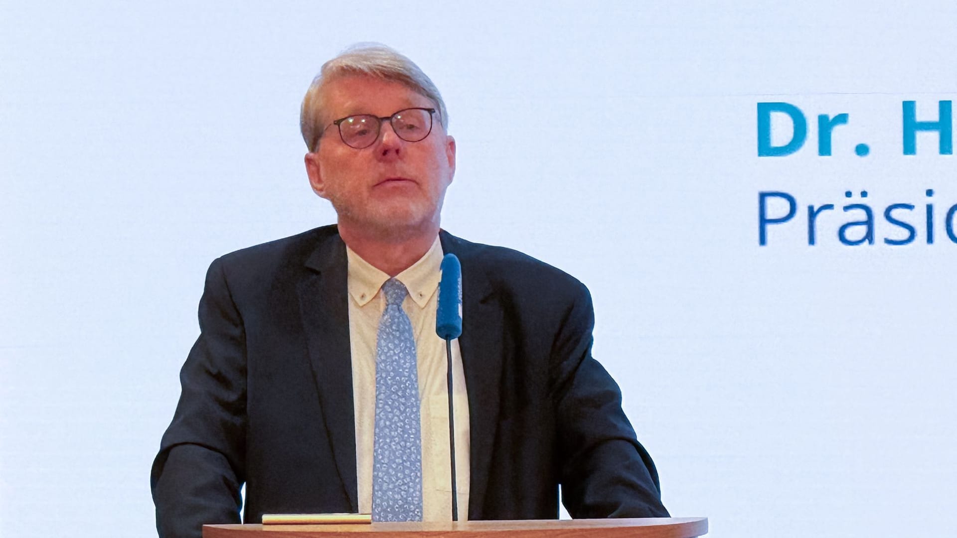 BAMF-Präsident Hans-Eckhard Sommer