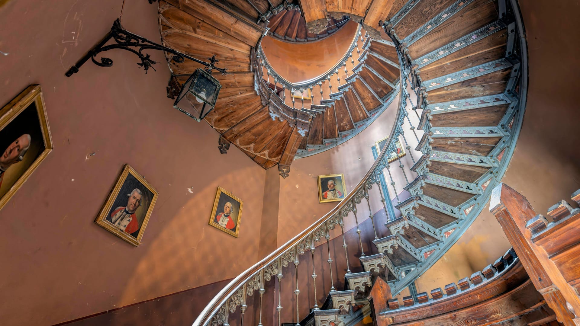 Eine Wendeltreppe im Schloss Marienburg.
