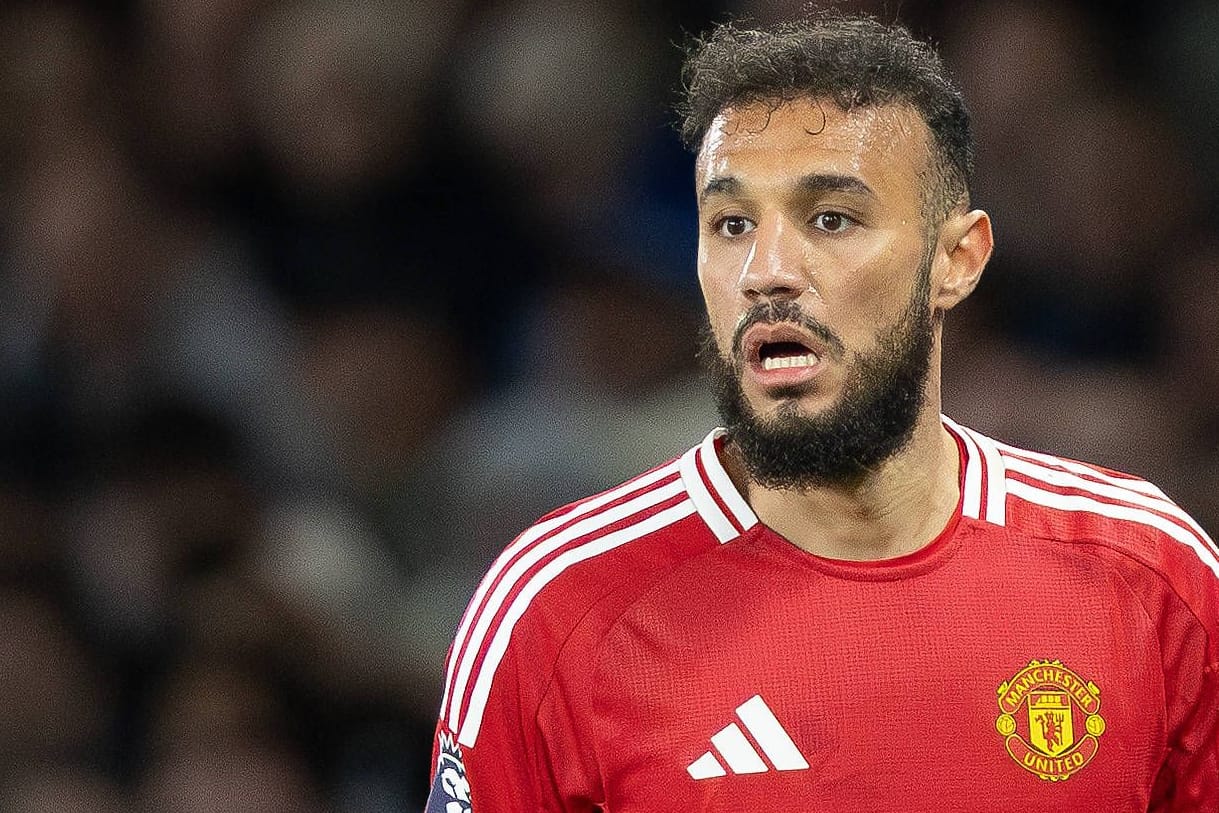 Noussair Mazraoui: Er startet für die "Red Devils".