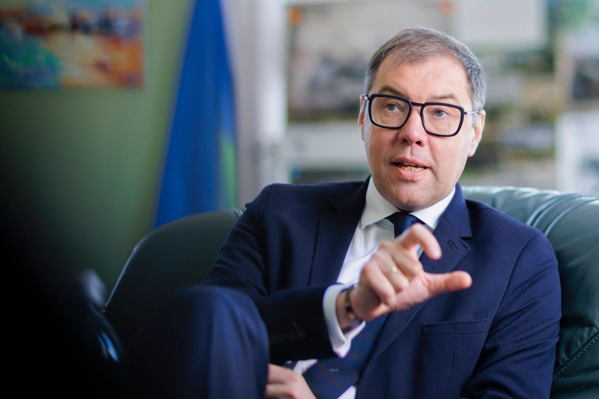 Oleksii Makeiev während eines Interviews in der Botschaft in Berlin (Archivbild).