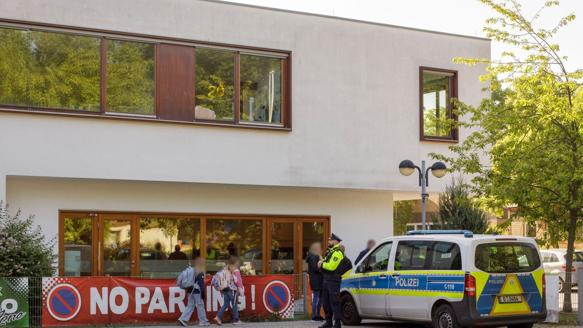 Messerangriff auf Schüler an Grundschule in Berlin-Spandau Messerangriff auf Schüler an Grundschule in Berlin-Spandau