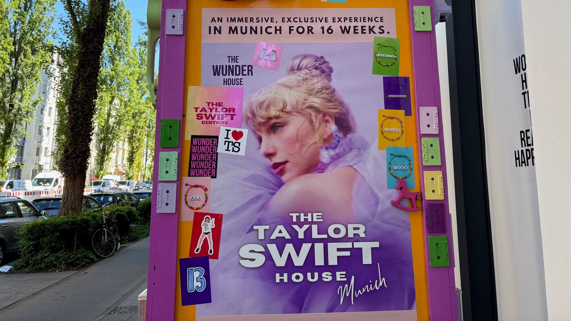 Taylor Swift in einer immersiven Ausstellung erleben und dabei neue Bekanntschaften machen: Das ist ab Ende Mai im "The Wunder House" möglich.
