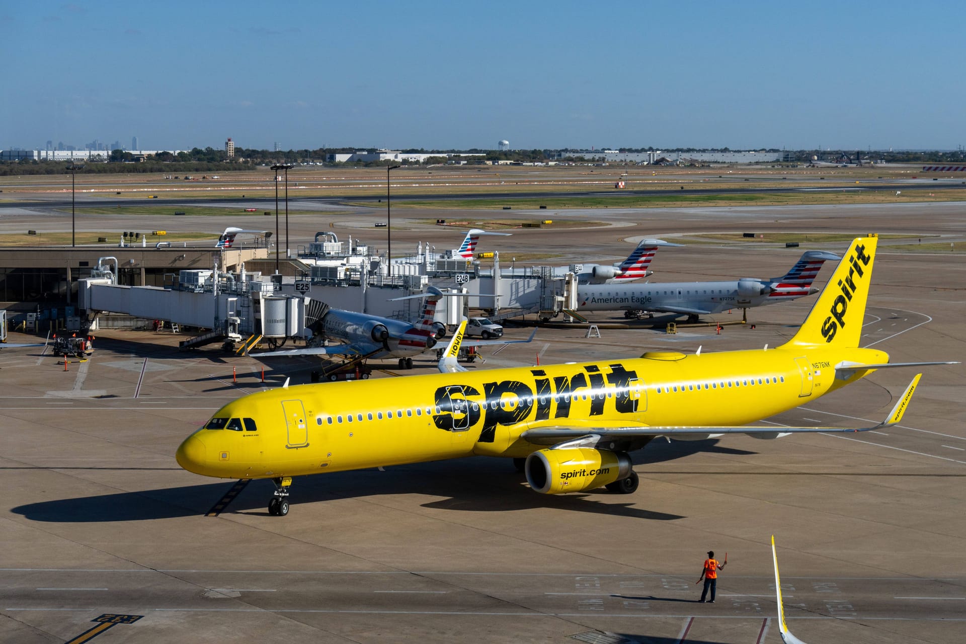 Ein Flugzeug der Spirit Airlines (Archivbild): Allein hier buchte ein Mann dutzendfach Gratisflüge.