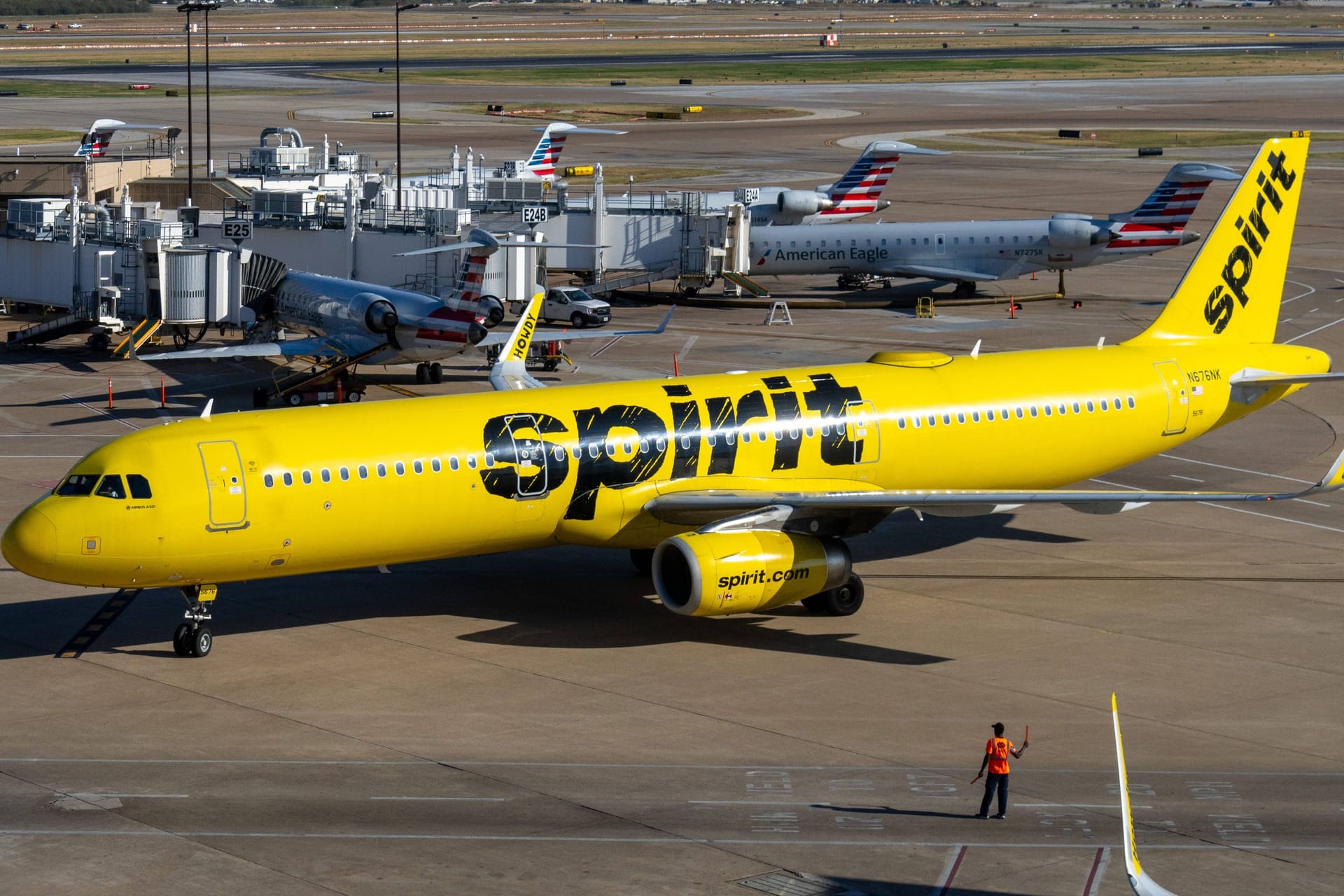 Ein Flugzeug der Spirit Airlines (Archivbild): Allein hier buchte ein Mann dutzendfach Gratisflüge.