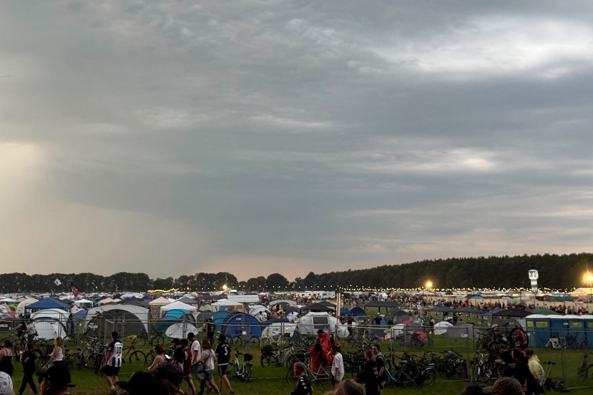 Nach Gewitter-Zwangspause: Hurricane-Festival geht weiter