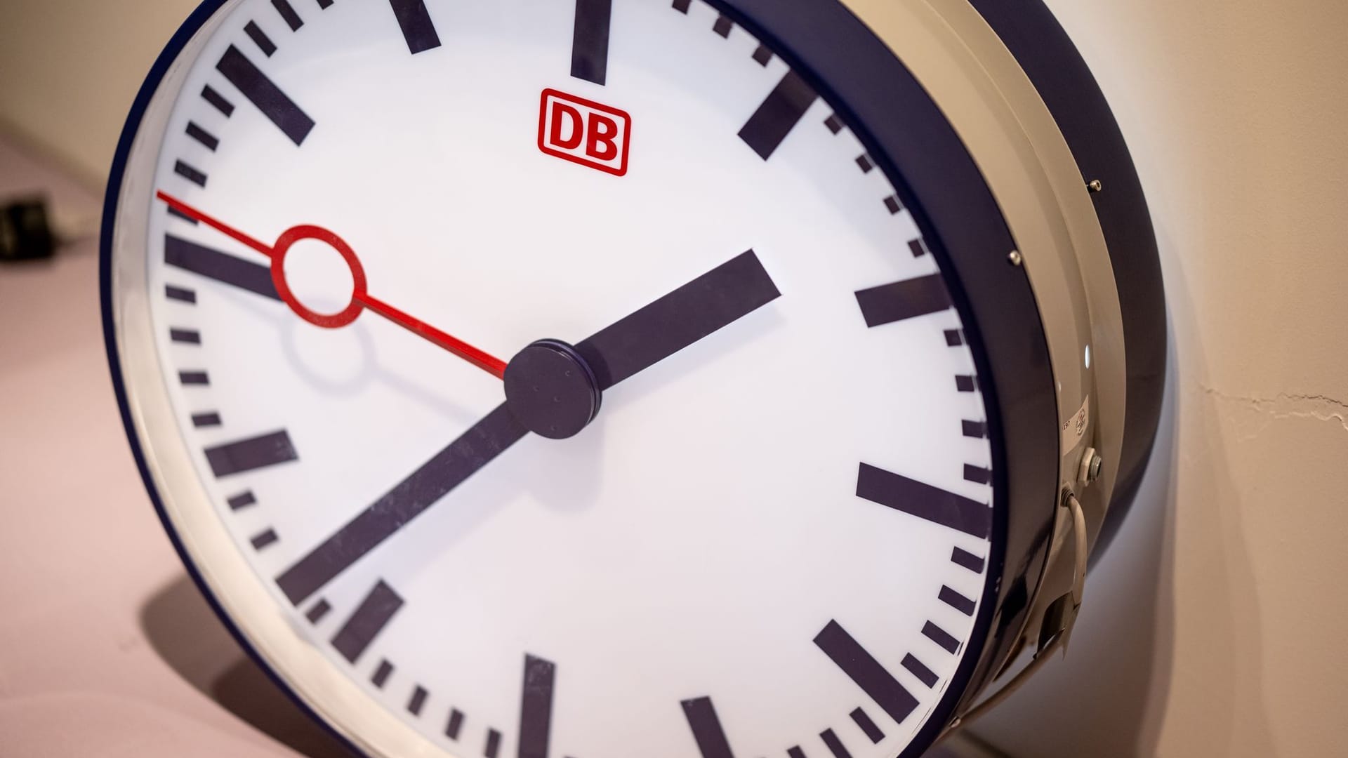 Bahn-Uhr