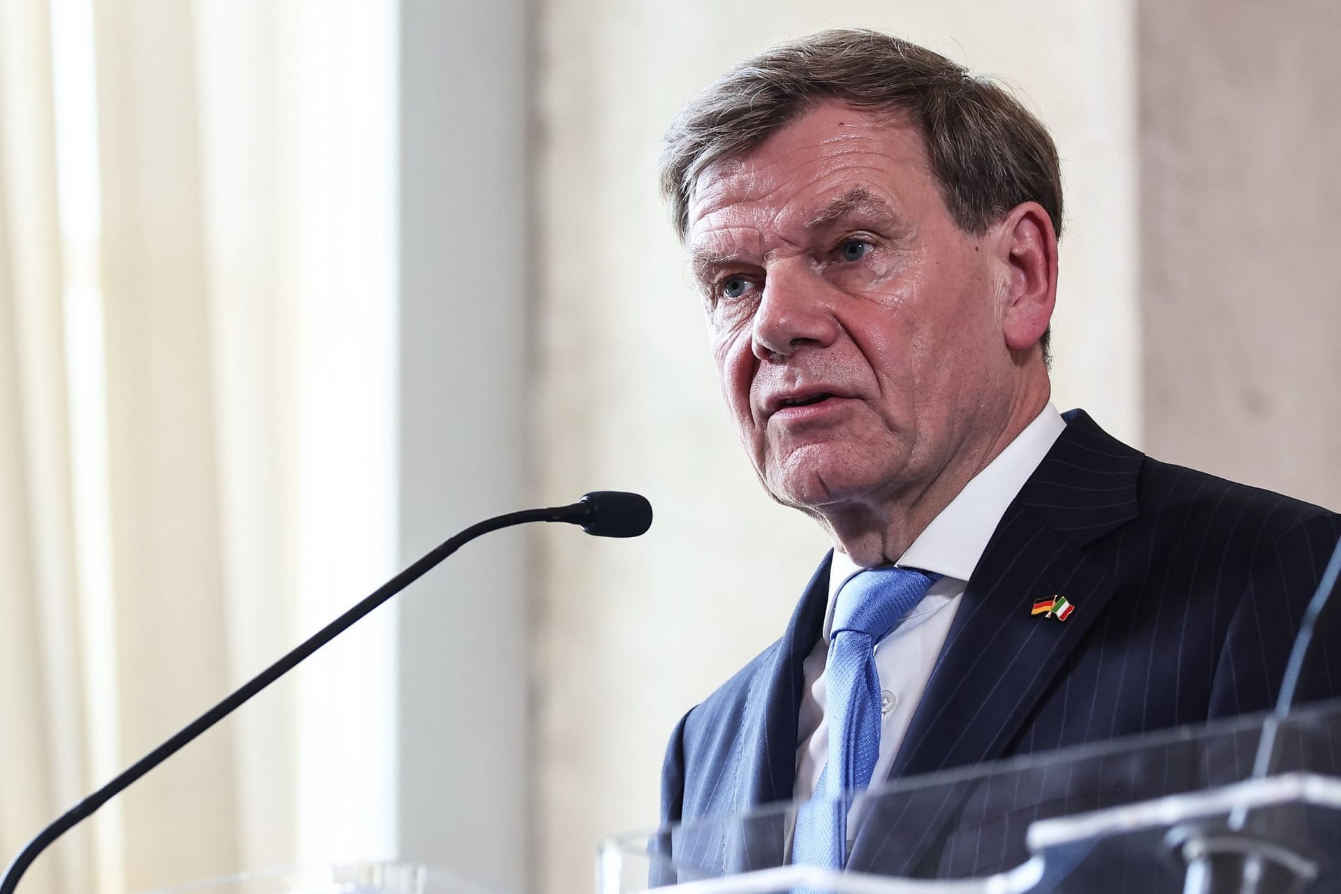 Außenminister Johann Wadephul: Die westliche Unterstützer der Ukraine ringen um weitere Maßnahmen gegen Russland.