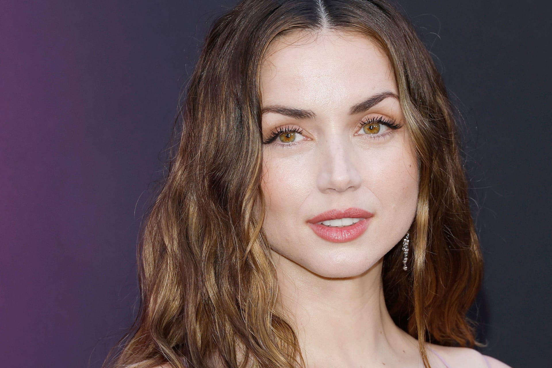 Ana de Armas: Sie hat bereits einige Erfahrung in Action-Filmen.
