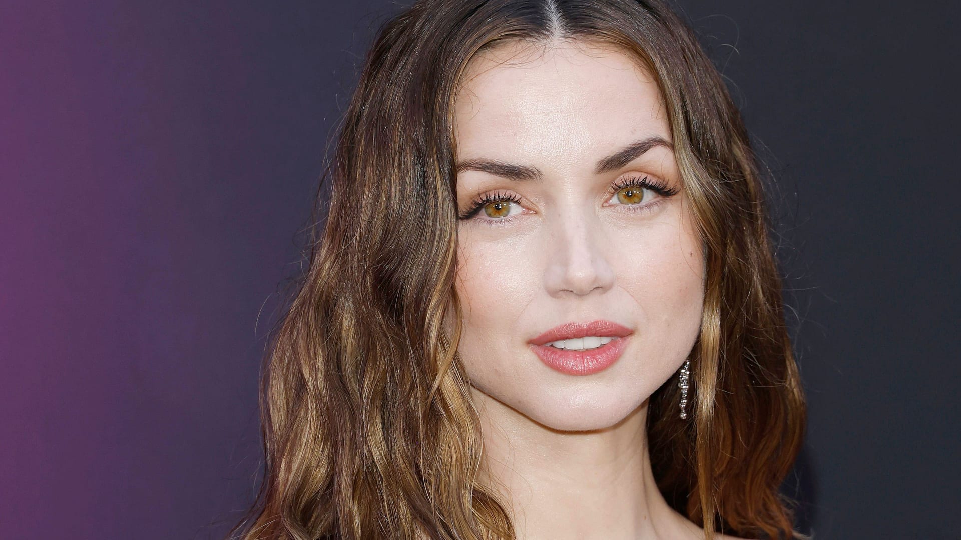 Ana de Armas: Sie hat bereits einige Erfahrung in Action-Filmen.