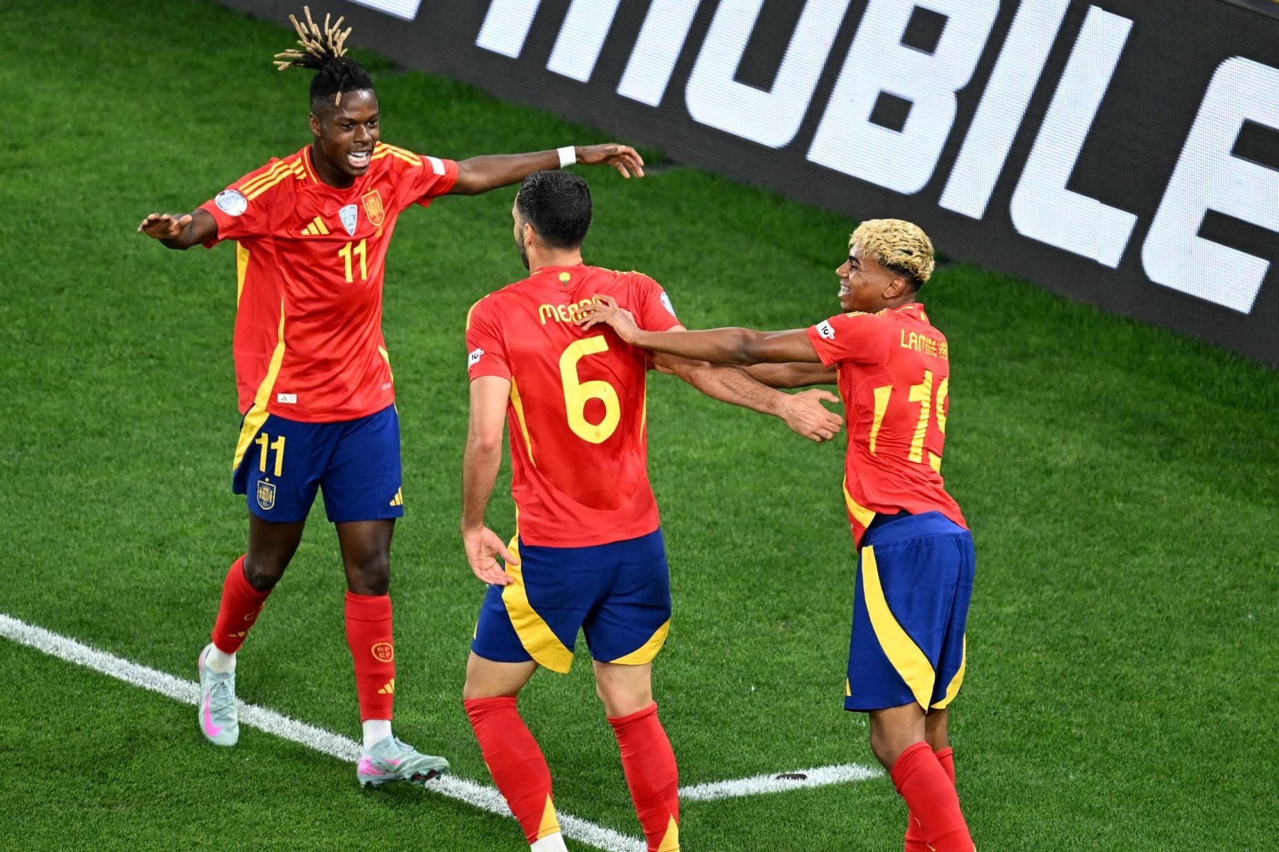SOCCER-UEFANATIONS-ESP-FRA/REPORT