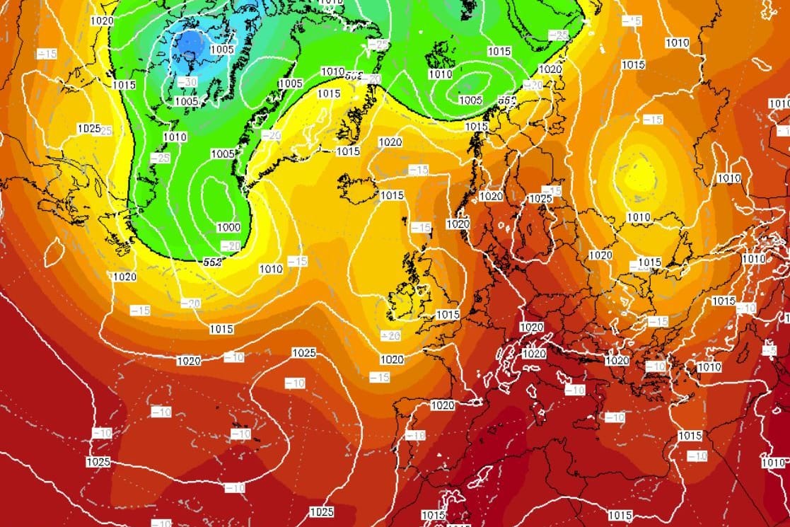 Eine Prognose des Wettermodells ICON für den 22. Juni 2025: Eine Glutwelle aus der Sahara trifft Europa.