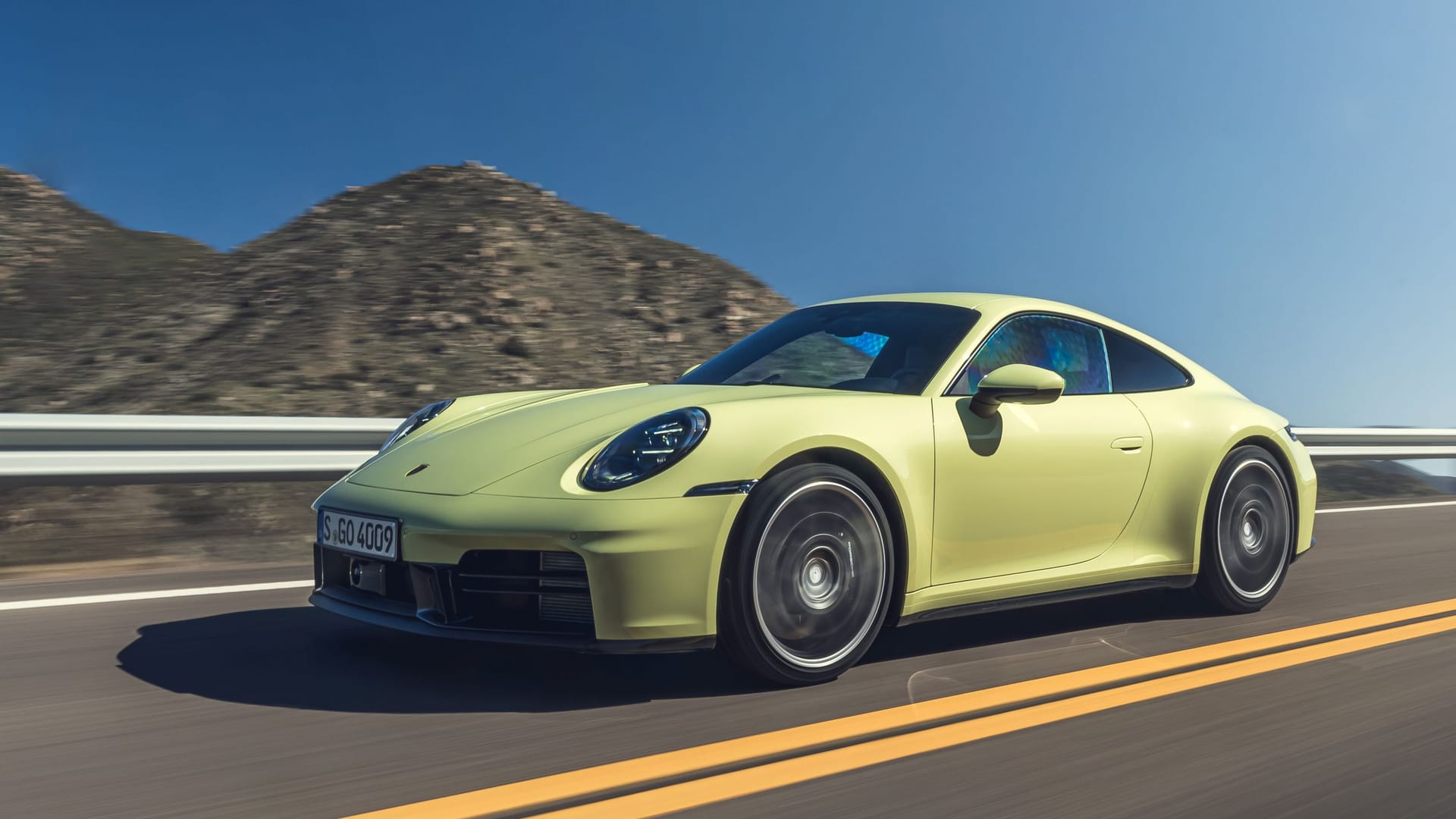 Mehr Leistung, mehr Ausstattung: Der Carrera S schließt die Lücke zum GTS.